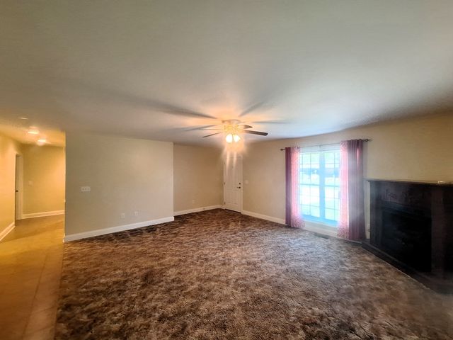 38 Murray Lake Dr, Winchester, TN 37398