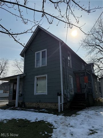 3835 Lake Avenue, Ashtabula, OH 44004