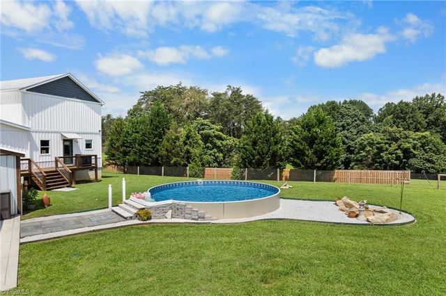 106 Grants Home Trail, Ararat, NC 27007