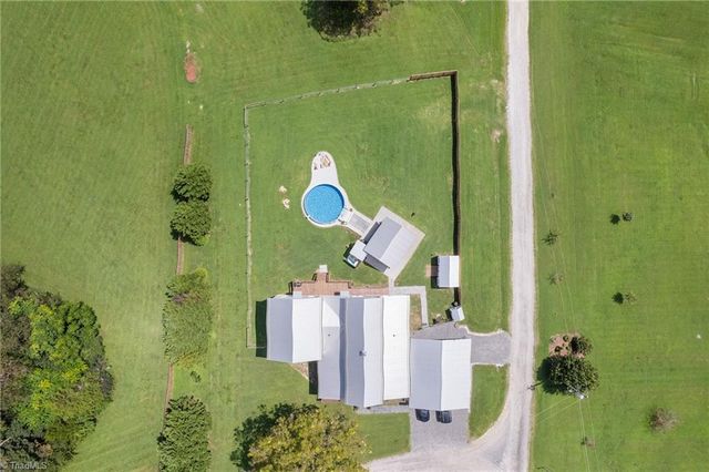 106 Grants Home Trail, Ararat, NC 27007