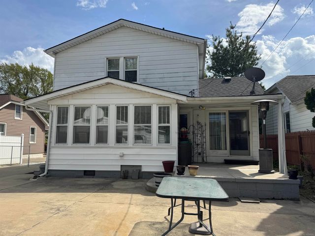 22017 Rosedale Street, Saint Clair Shores, MI 48080