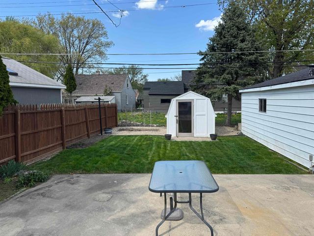 22017 Rosedale Street, Saint Clair Shores, MI 48080
