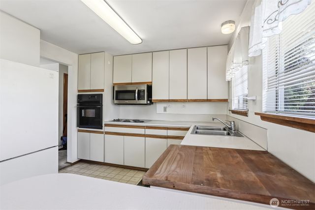 1625 2nd Street, Kirkland, WA 98033