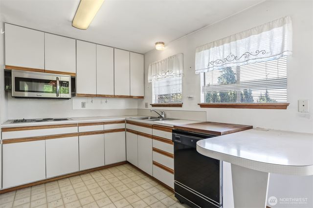 1625 2nd Street, Kirkland, WA 98033