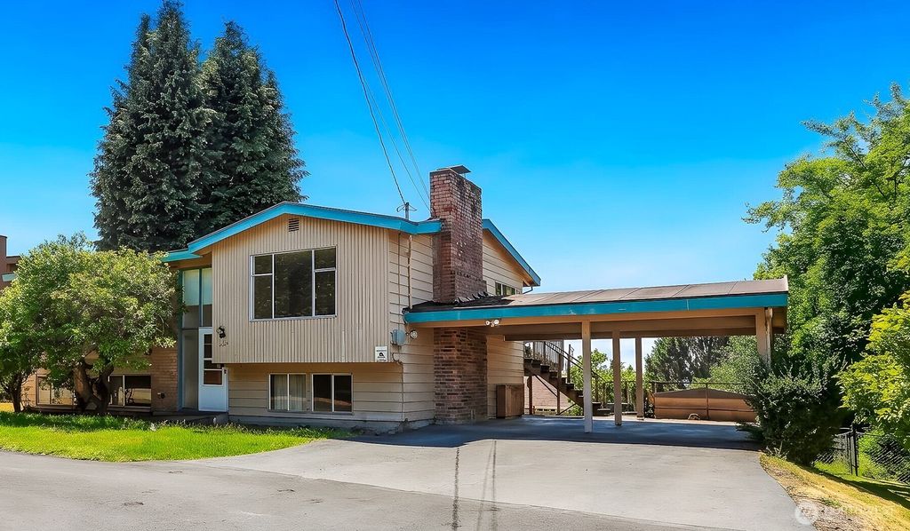 1625 2nd Street, Kirkland, WA 98033