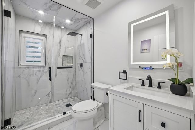 36 Ivy Pl, Wayne Twp., NJ 07470