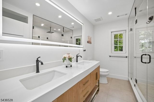 36 Ivy Pl, Wayne Twp., NJ 07470