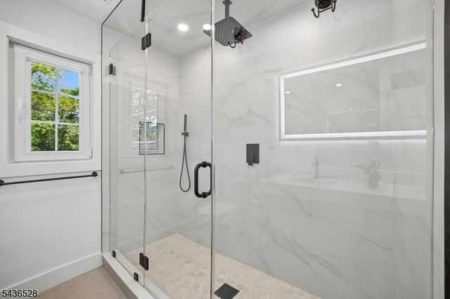 36 Ivy Pl, Wayne Twp., NJ 07470