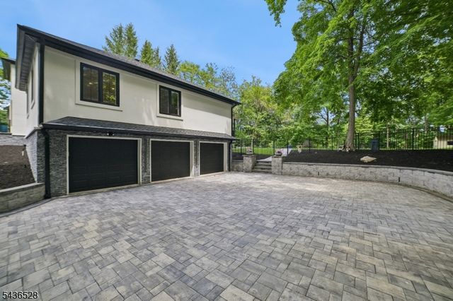 36 Ivy Pl, Wayne Twp., NJ 07470