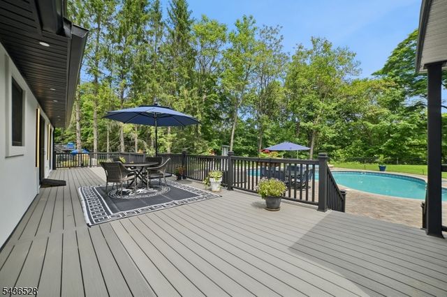 36 Ivy Pl, Wayne Twp., NJ 07470