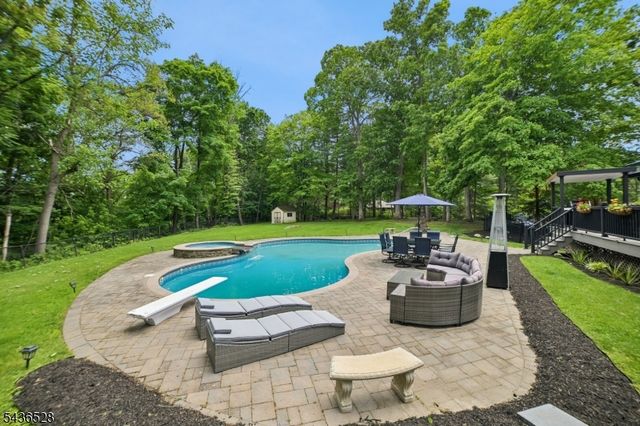 36 Ivy Pl, Wayne Twp., NJ 07470