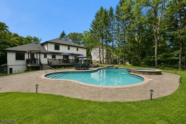36 Ivy Pl, Wayne Twp., NJ 07470
