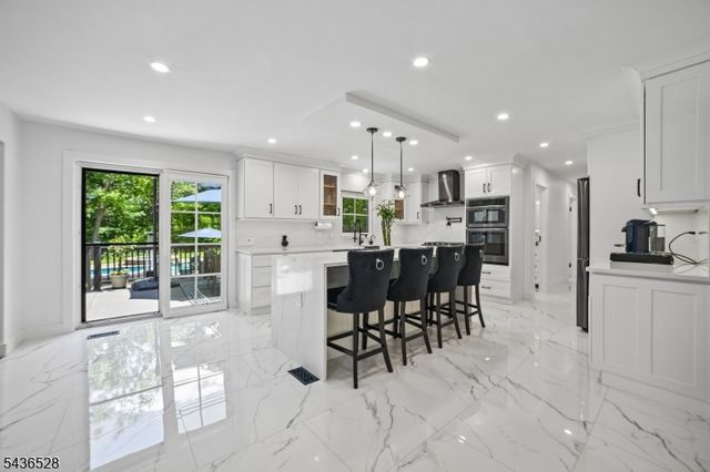 36 Ivy Pl, Wayne Twp., NJ 07470