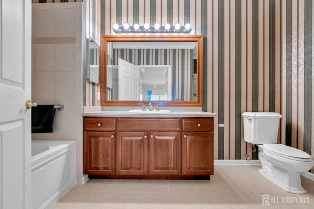 540 Cranbury Road 329, East Brunswick, NJ 08816