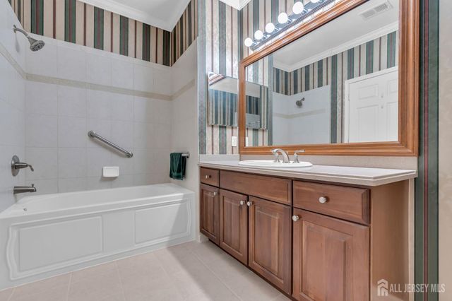 540 Cranbury Road 329, East Brunswick, NJ 08816