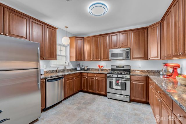 540 Cranbury Road 329, East Brunswick, NJ 08816