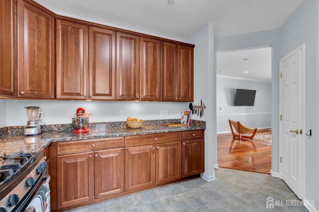 540 Cranbury Road 329, East Brunswick, NJ 08816