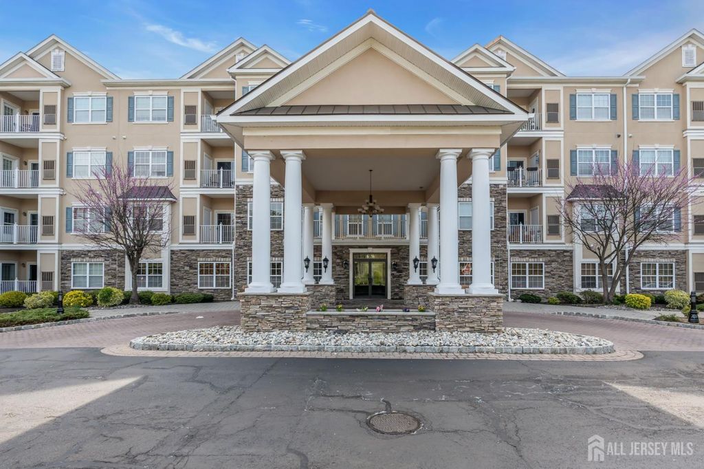 540 Cranbury Road 329, East Brunswick, NJ 08816