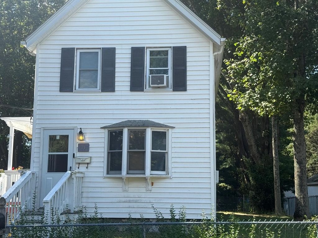 11 Talbot Ave, Taunton, MA 02780