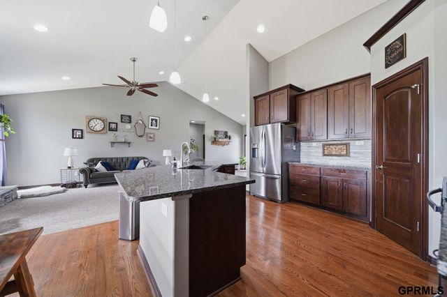 20550 SW Deer Track Circle, Martell, NE 68404