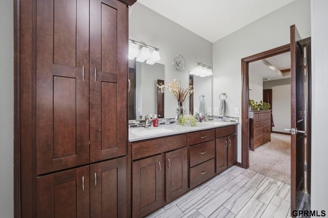 20550 SW Deer Track Circle, Martell, NE 68404