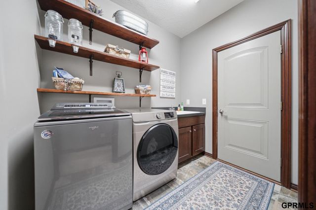 20550 SW Deer Track Circle, Martell, NE 68404