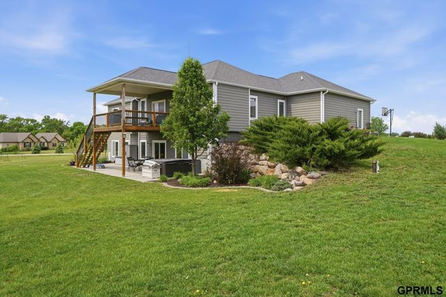 20550 SW Deer Track Circle, Martell, NE 68404