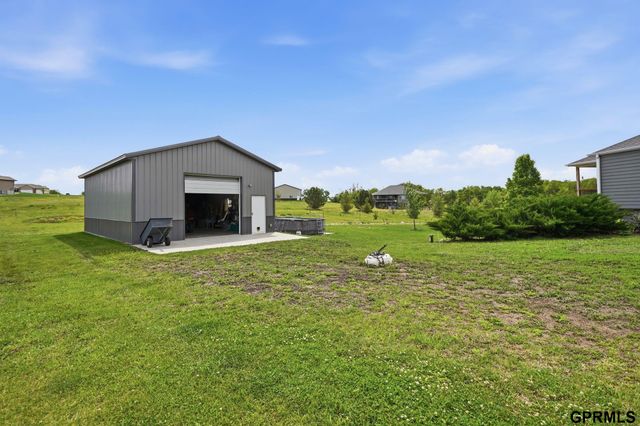 20550 SW Deer Track Circle, Martell, NE 68404