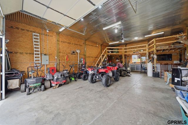 20550 SW Deer Track Circle, Martell, NE 68404