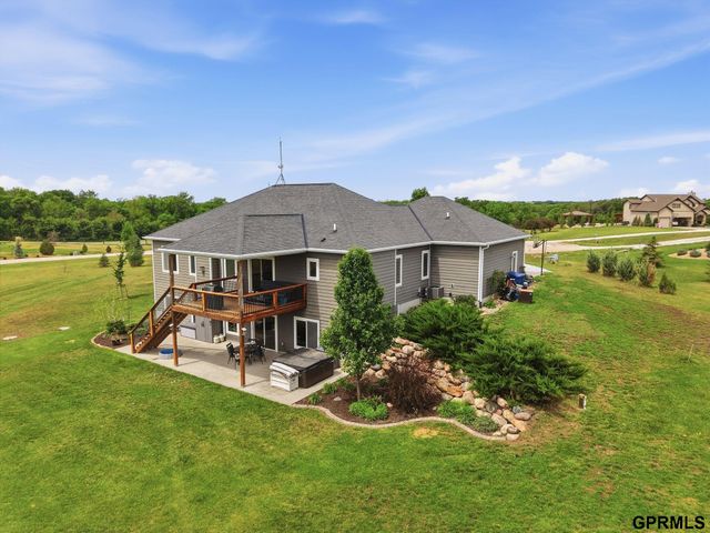 20550 SW Deer Track Circle, Martell, NE 68404