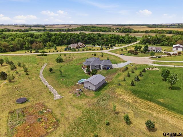 20550 SW Deer Track Circle, Martell, NE 68404