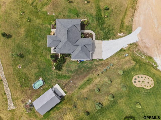 20550 SW Deer Track Circle, Martell, NE 68404