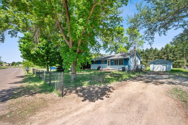 2271 335th Lane NE, Cambridge, MN 55008