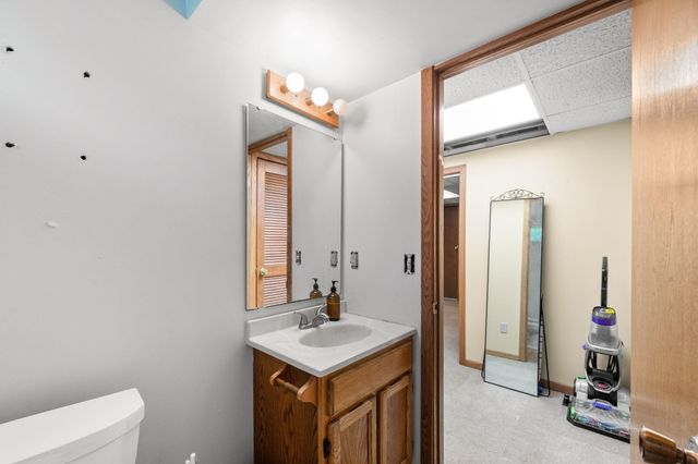 2271 335th Lane NE, Cambridge, MN 55008