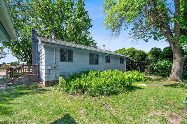 2271 335th Lane NE, Cambridge, MN 55008