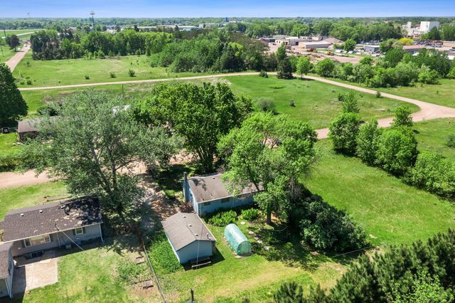 2271 335th Lane NE, Cambridge, MN 55008