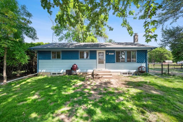2271 335th Lane NE, Cambridge, MN 55008