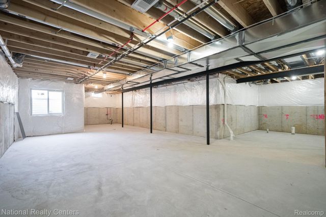 2828 S Livernois Road, Rochester Hills, MI 48307