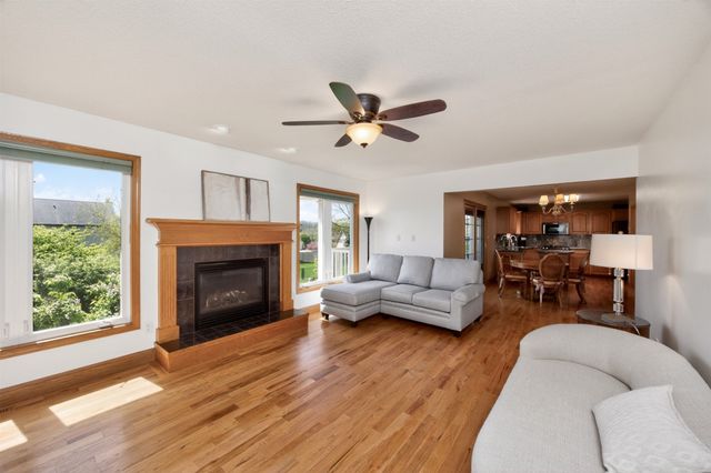 2507 E Marion Street, Des Moines, IA 50320
