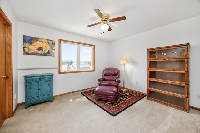 2507 E Marion Street, Des Moines, IA 50320