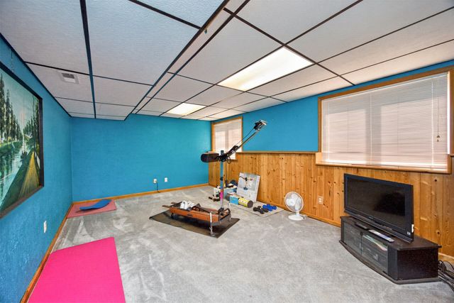 2507 E Marion Street, Des Moines, IA 50320