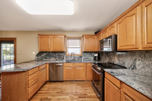2507 E Marion Street, Des Moines, IA 50320