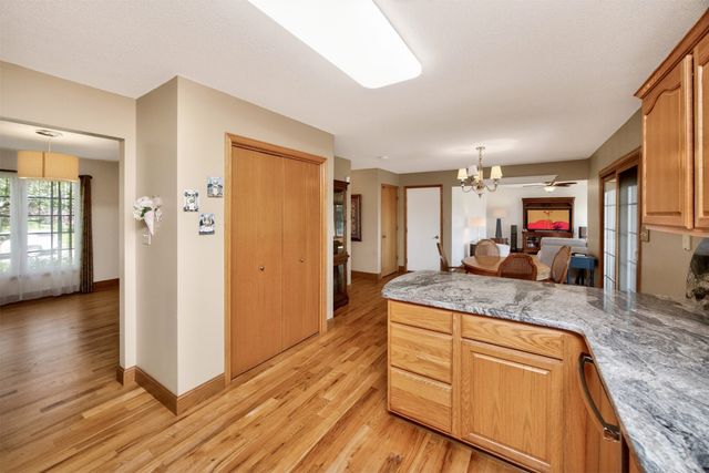 2507 E Marion Street, Des Moines, IA 50320