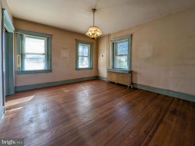 349 E MAIN ST, Lansdale, PA 19446