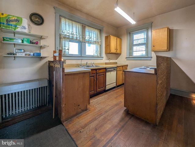 349 E MAIN ST, Lansdale, PA 19446