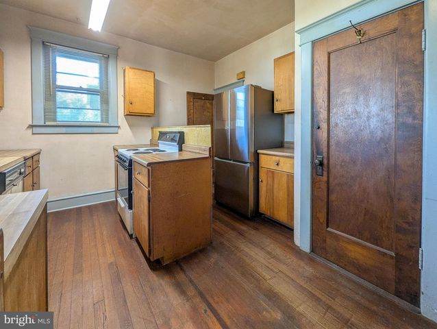 349 E MAIN ST, Lansdale, PA 19446