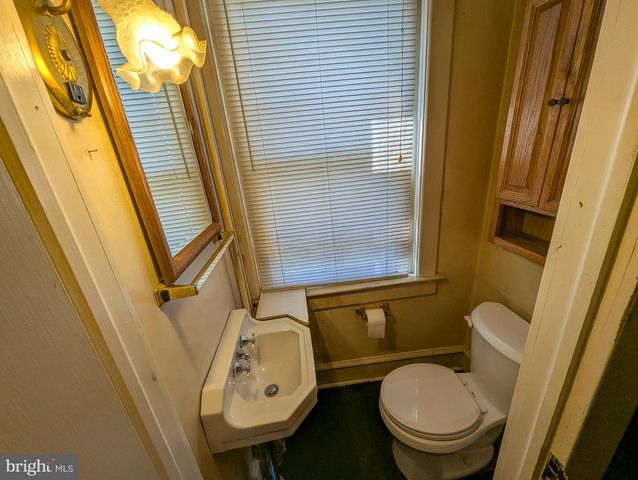 349 E MAIN ST, Lansdale, PA 19446