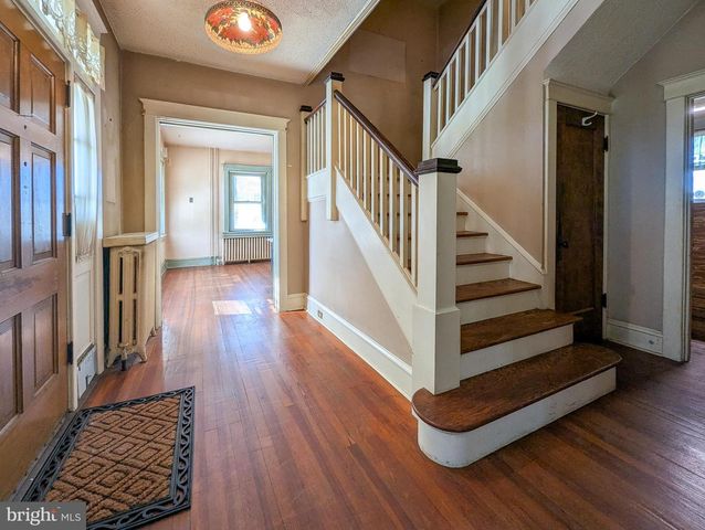 349 E MAIN ST, Lansdale, PA 19446