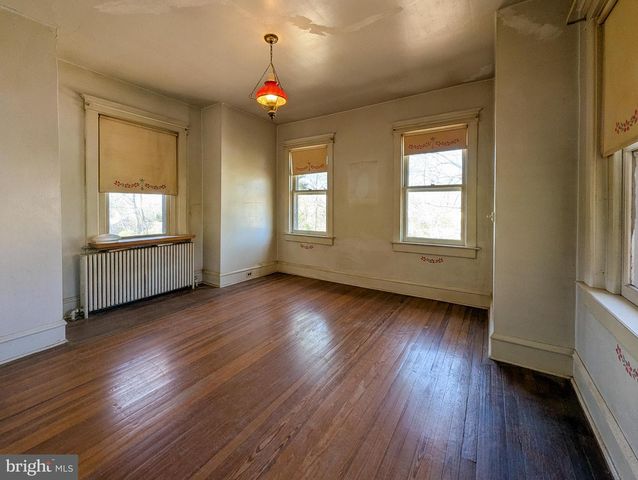 349 E MAIN ST, Lansdale, PA 19446