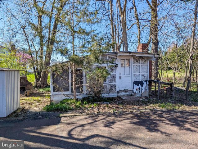 349 E MAIN ST, Lansdale, PA 19446